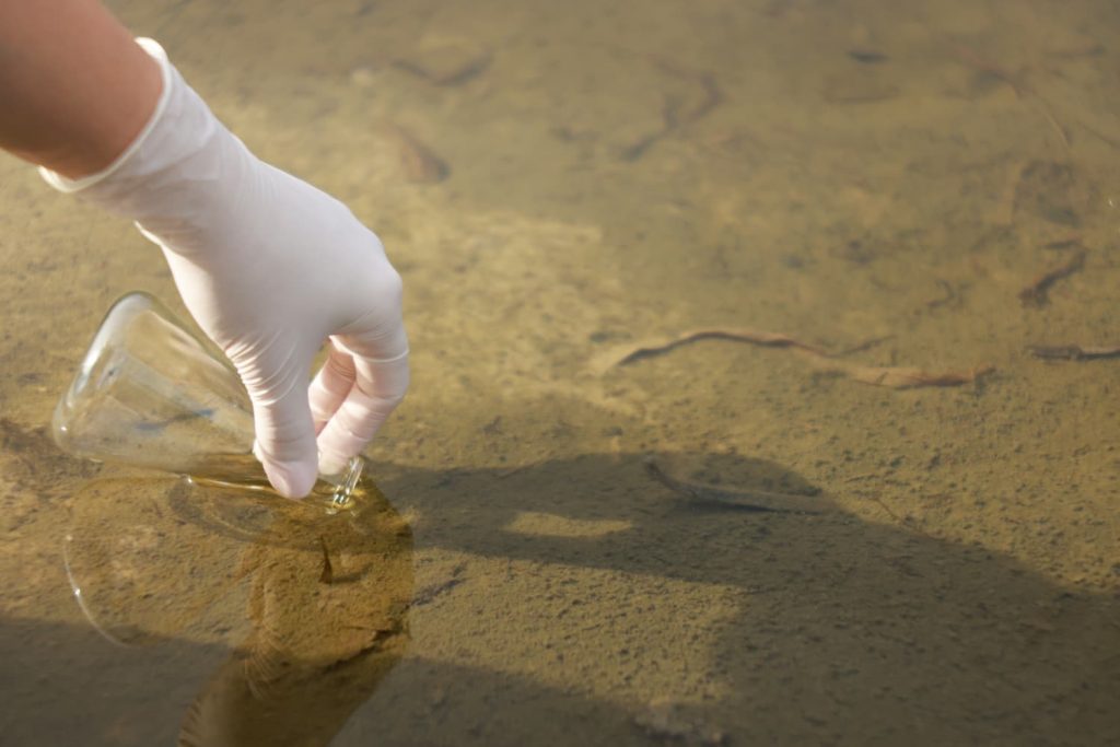 HOA lake water quality testing services